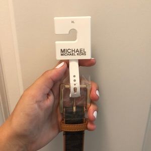 Michael kors belt